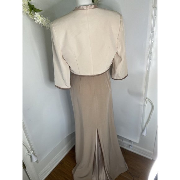 Montage Mon Cheri Size 6 Fits 2 Champagne Gown Embellished Beaded Dress 2 Piece - Picture 7 of 16